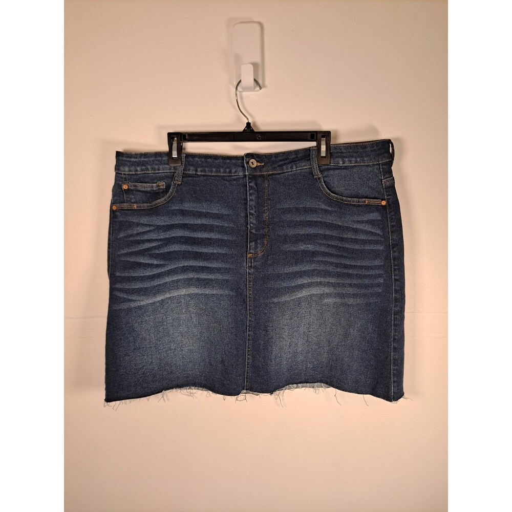 Wallflower Women's Denim Mini Skirt Size 22W Raw Fringe Hem Jean Blue A-Line